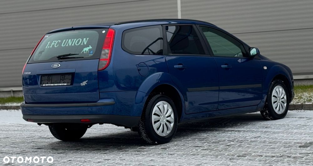 Ford Focus 1.8 Ghia - 14