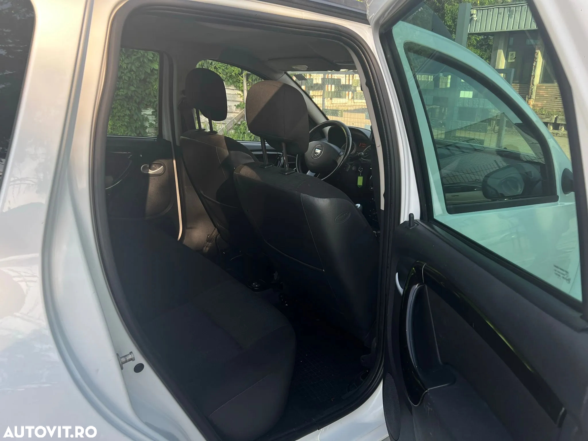 Dacia Duster 1.5 dCi 4x4 Prestige - 29