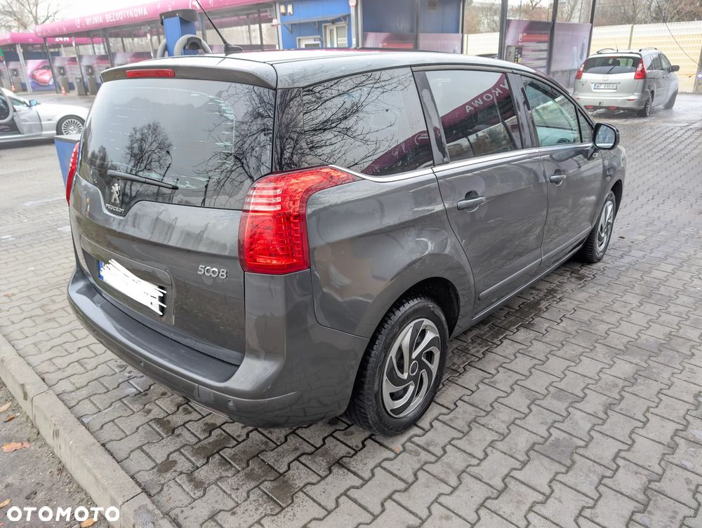 Peugeot 5008 - 3