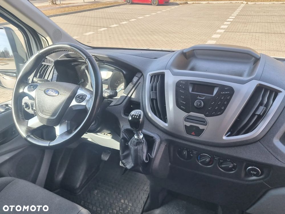 Ford Transit - 23