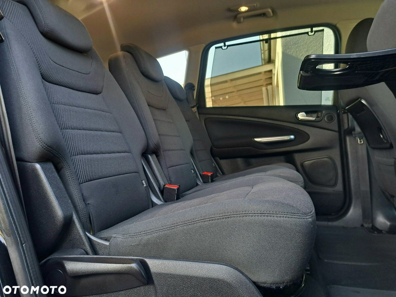 Ford S-Max - 9