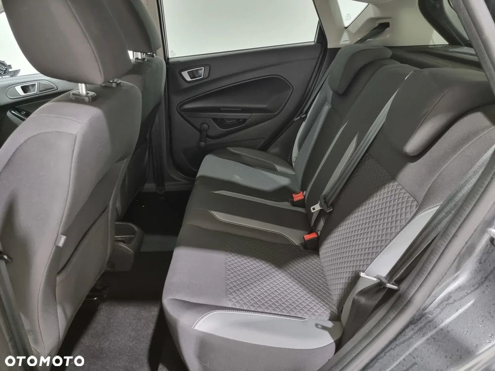 Ford Fiesta - 18