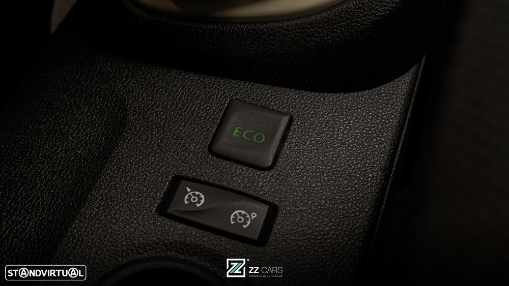 Renault Captur 1.0 TCe Exclusive - 19