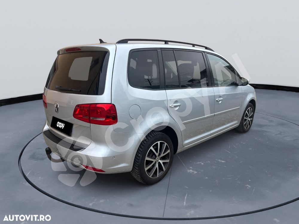 Volkswagen Touran 1.6 TDI DPF BlueMotion Technology DSG Comfortline - 3