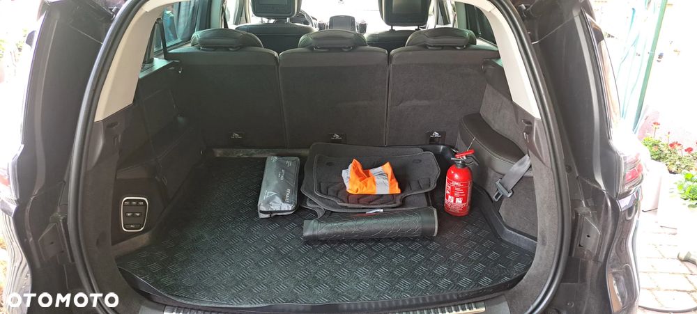 Renault Espace 1.6 dCi Energy Initiale Paris EDC 7os - 9