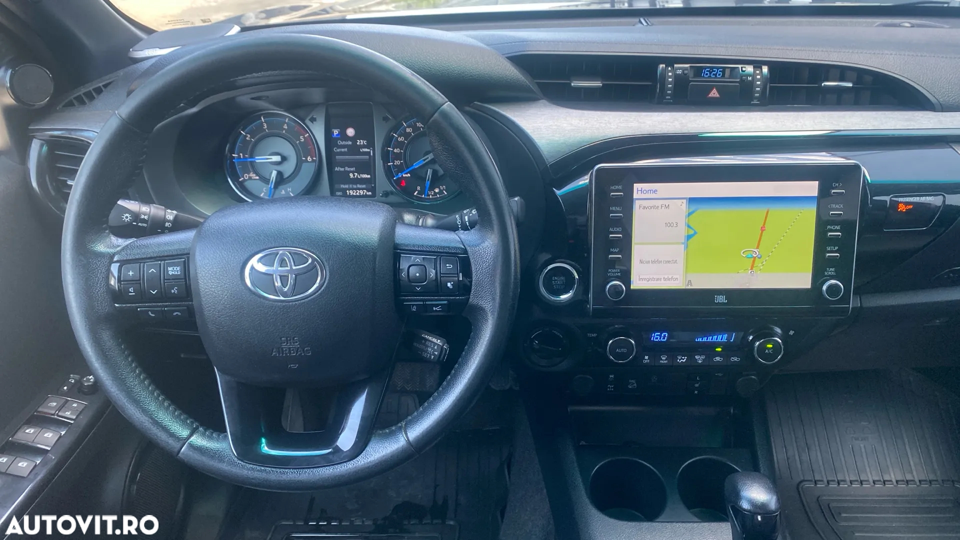 Toyota Hilux 2.8D 204CP 4x4 Double Cab AT Invincible - 9