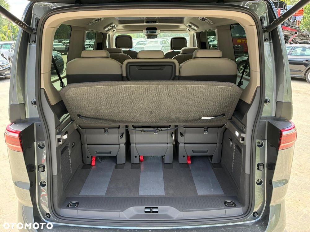 Volkswagen Multivan - 22