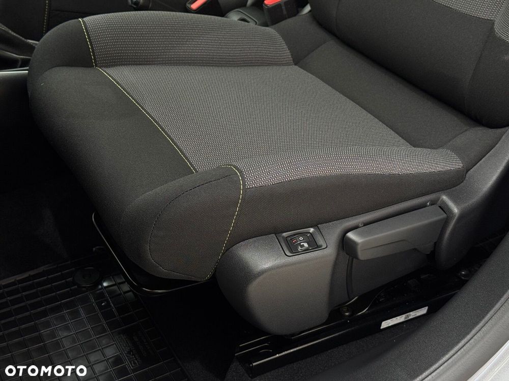 Citroën C3 1.2 PureTech Shine EAT6 - 11