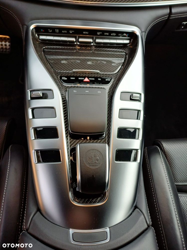 Mercedes-Benz AMG GT 63 S 4Matic+ Speedshift MCT 9G - 17