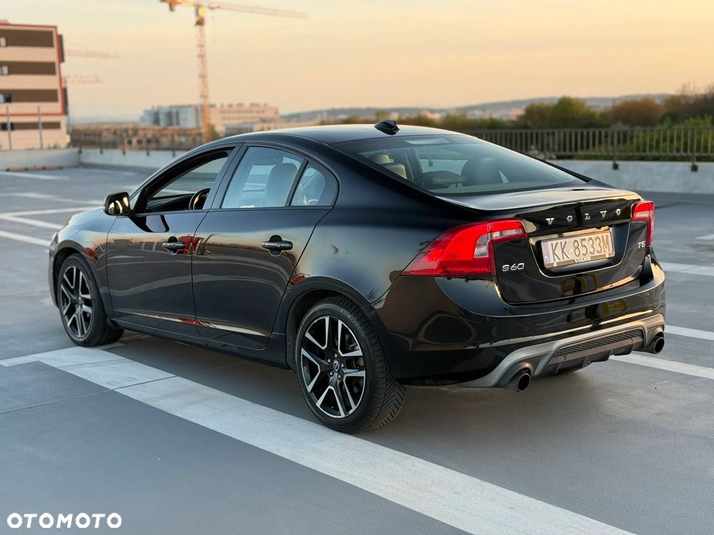 Volvo S60 T5 Geartronic RDesign - 4
