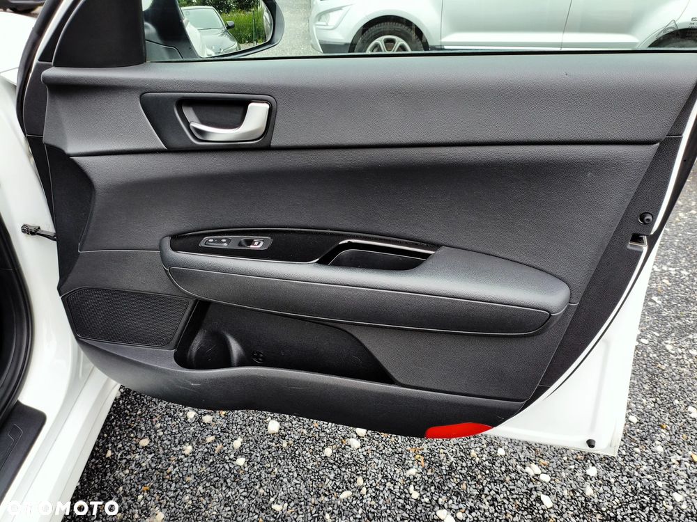 Kia Optima Sportagon 2.0 CVVL Vision - 31