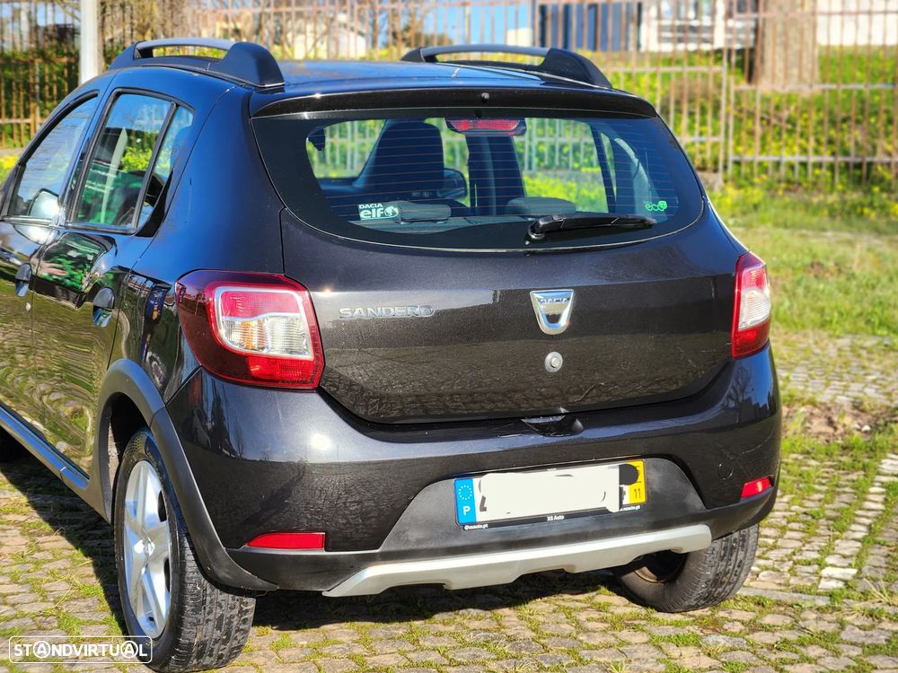 Dacia Sandero 1.5 dCi Stepway - 3