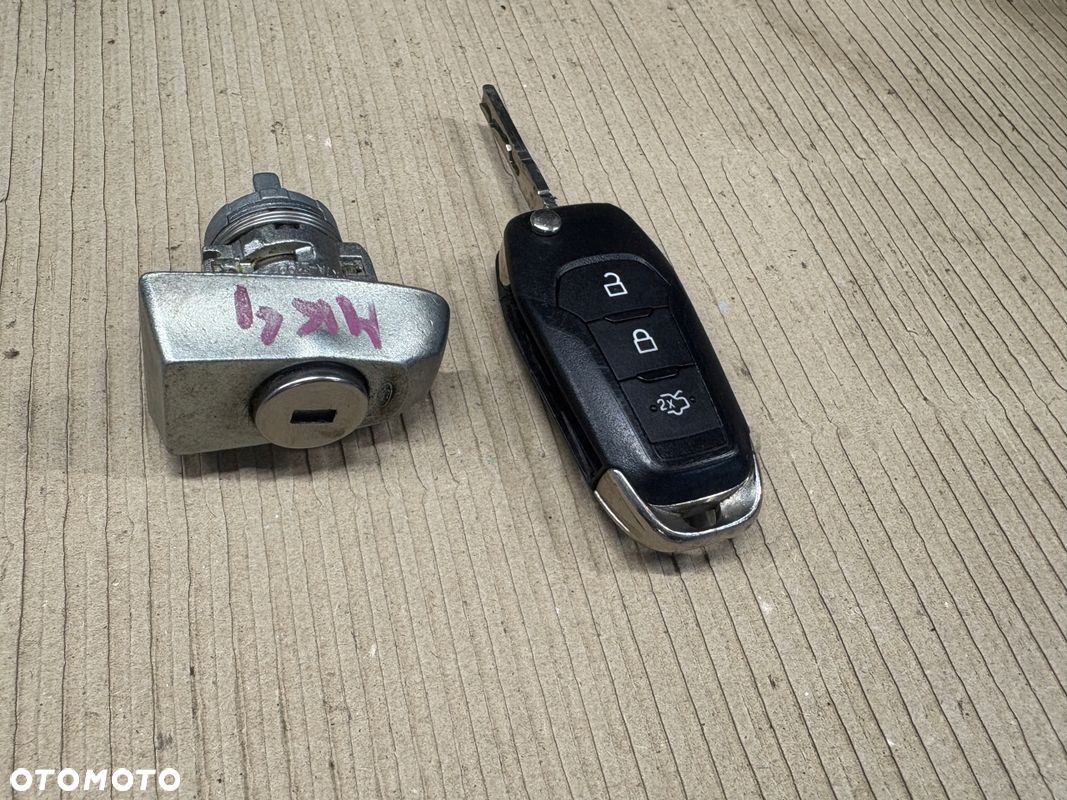 FORD FOCUS MK4 KLUCZYK PILOT WKŁADKA ZAMKA LEWY PRZÓD H1BT-15K601-BA - 1