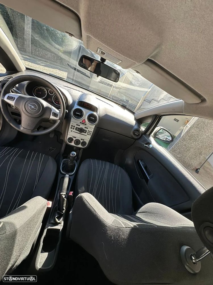 Opel Corsa 1.2 Enjoy - 3