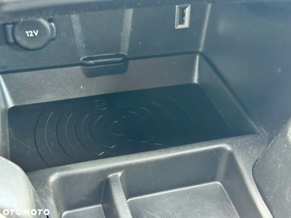 DS Automobiles DS 7 Crossback 2.0 BlueHDi Louvre - 32