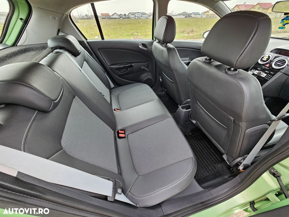 Opel Corsa 1.2 16V Innovation - 6