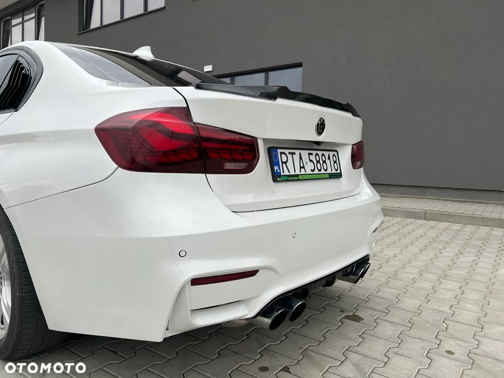 BMW Seria 3 330i Sport Line Shadow - 10