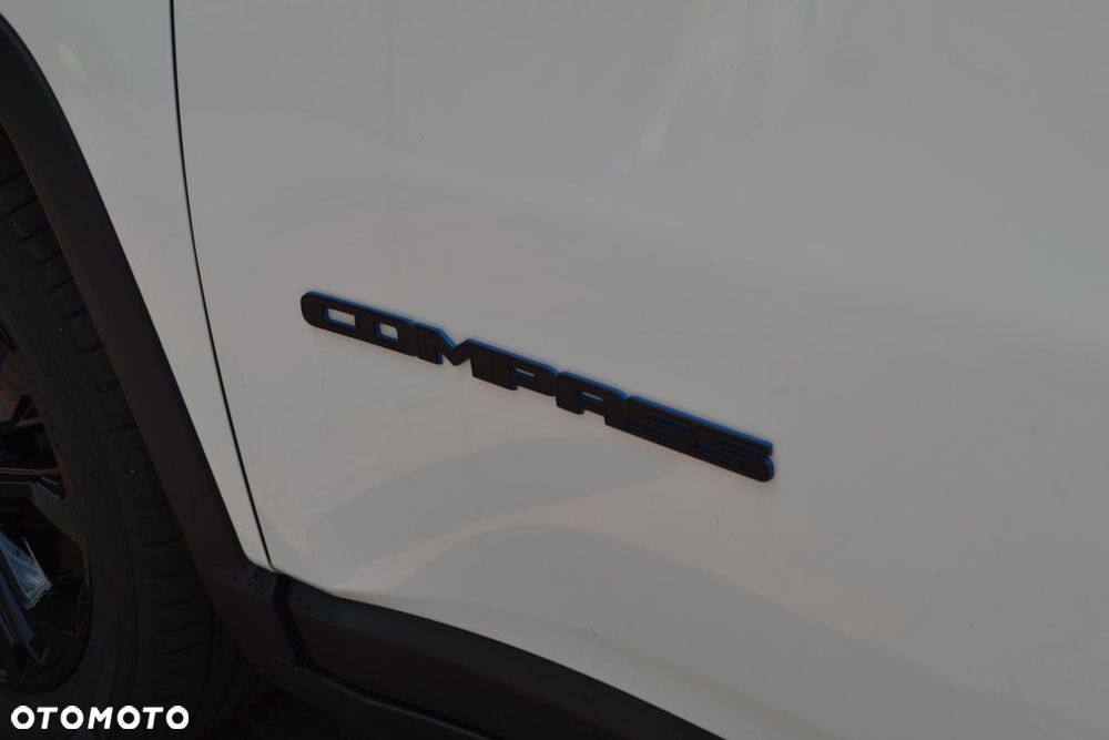 Jeep Compass - 15
