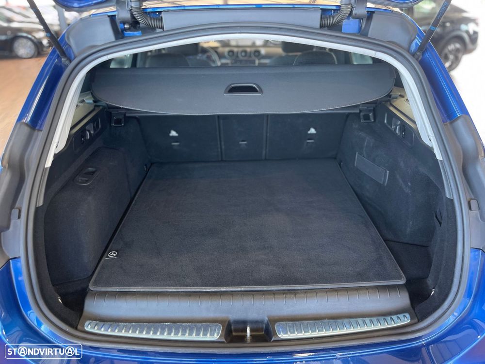 Mercedes-Benz C 300 e Avantgarde - 37
