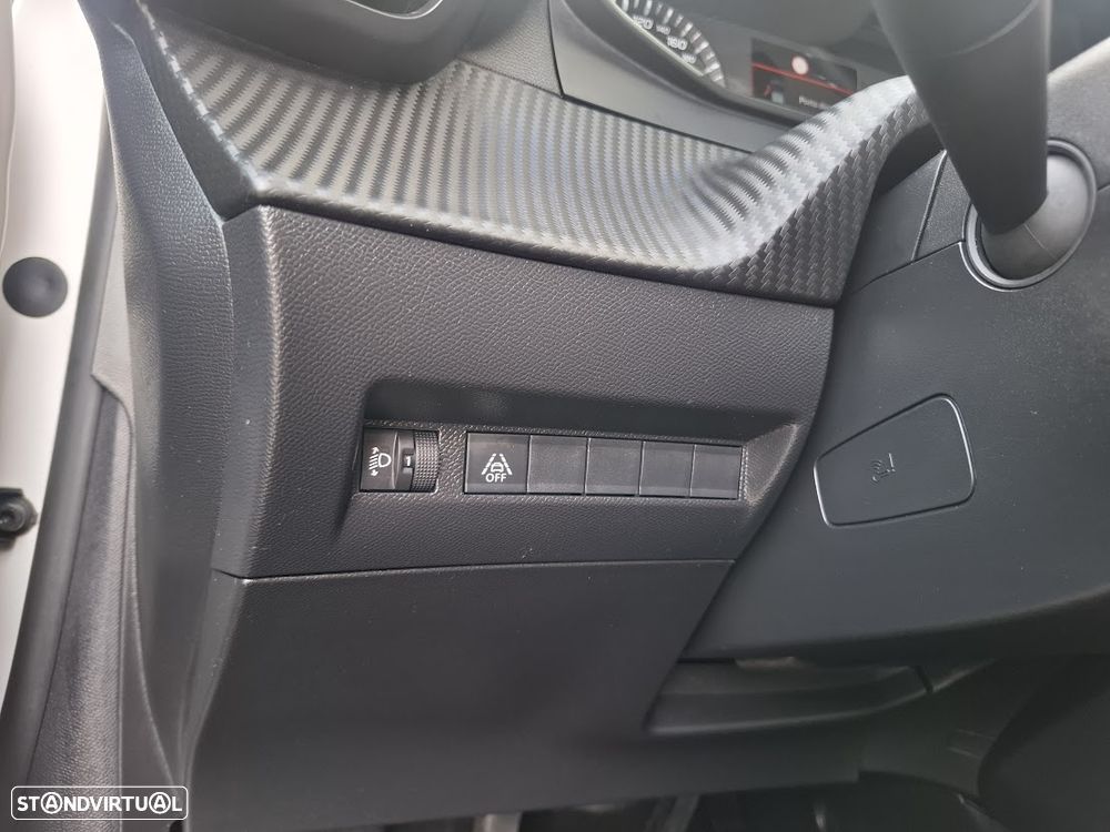 Peugeot 208 PureTech 75 Active - 23