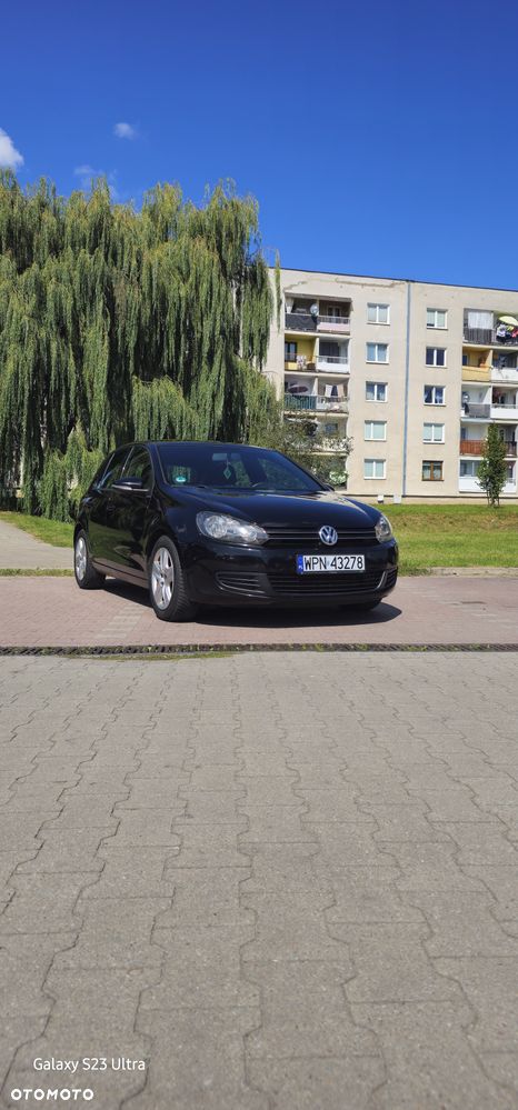 Volkswagen Golf - 1