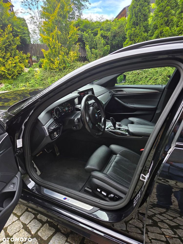 BMW Seria 5 520d xDrive M Sport sport - 8