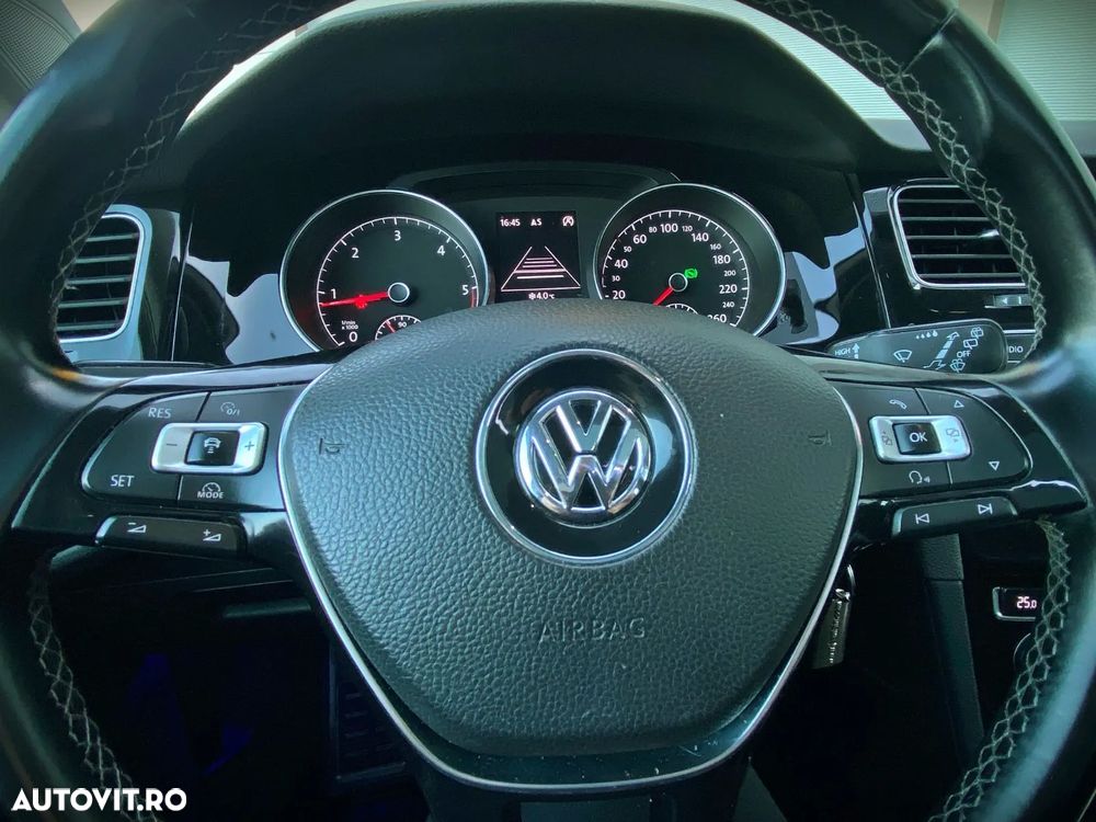 Volkswagen Golf 1.6 TDI DSG Join - 12