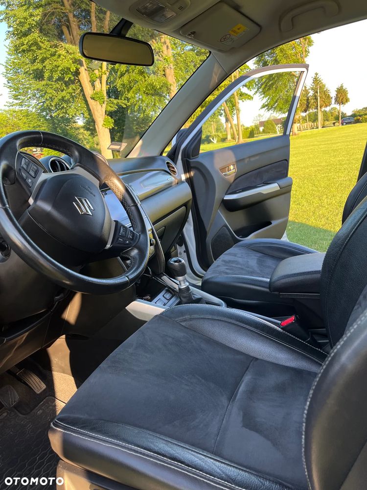 Suzuki Vitara - 22