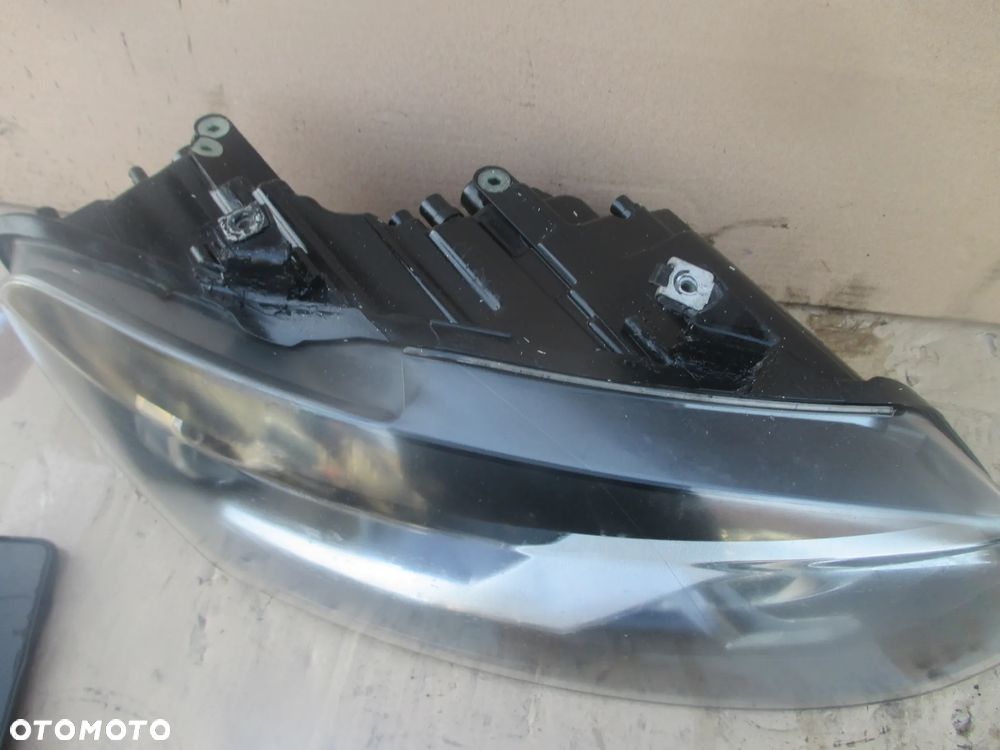 lampa prawa Polo V 6R1 Hella Europa - 2