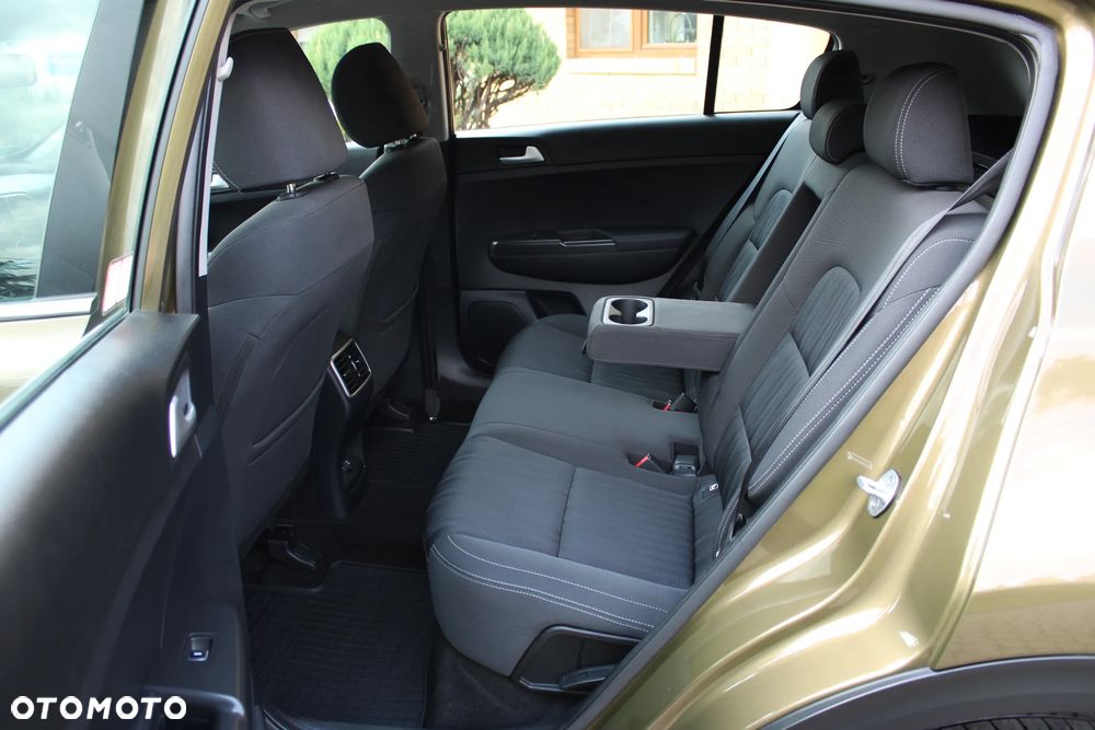 Kia Sportage 1.6 GDI S 2WD - 19