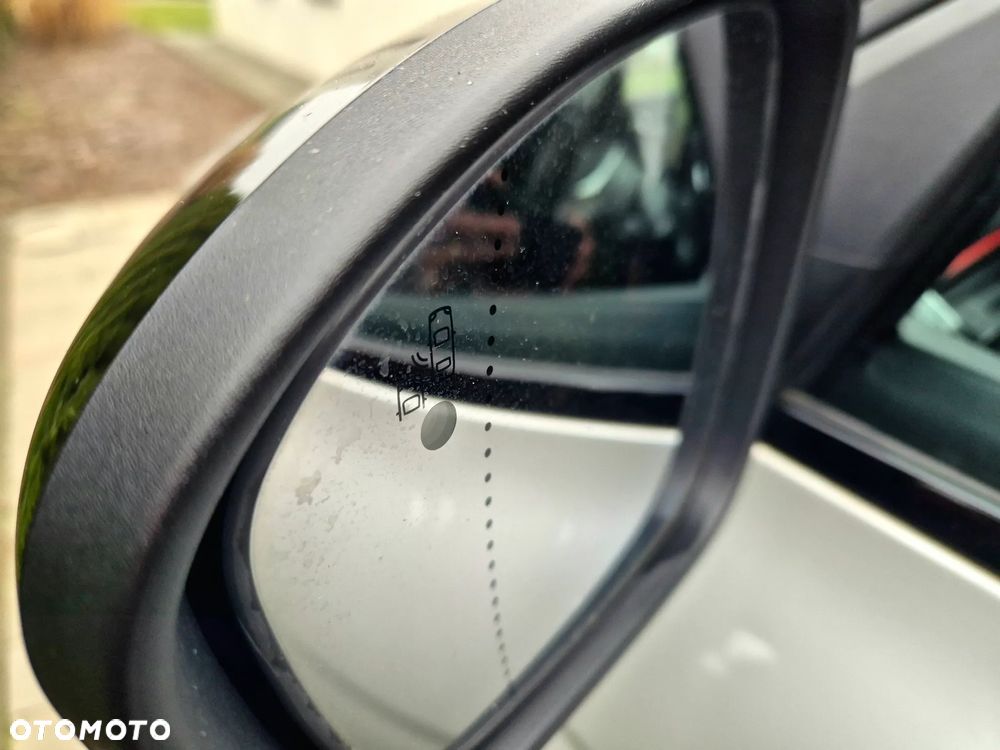 Renault Arkana E-TECH 145 R.S.LINE - 26