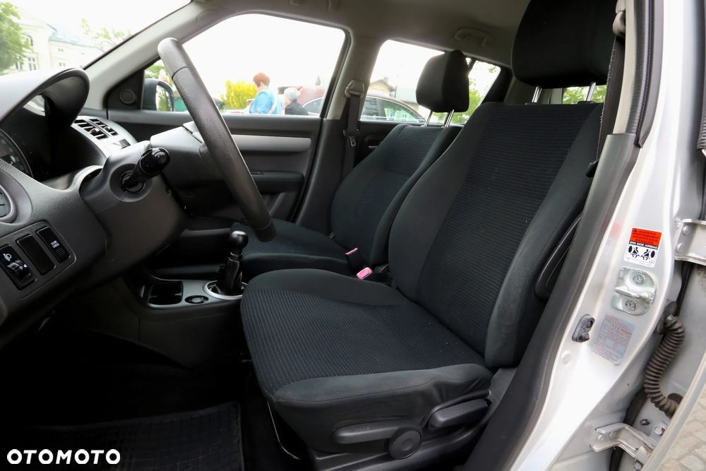 Suzuki Swift 1.3 Sunlight Edition - 5