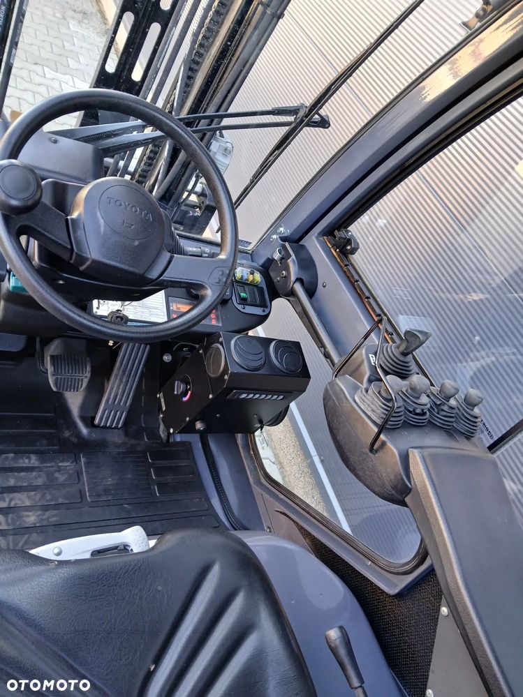 Toyota 02-8FDF25 - 7