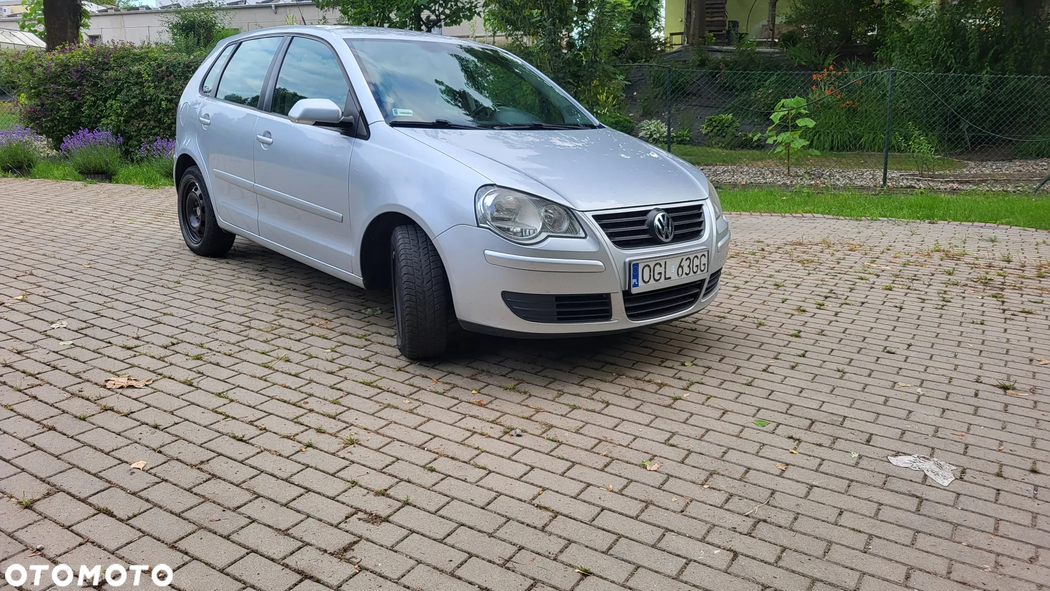 Volkswagen Polo - 2