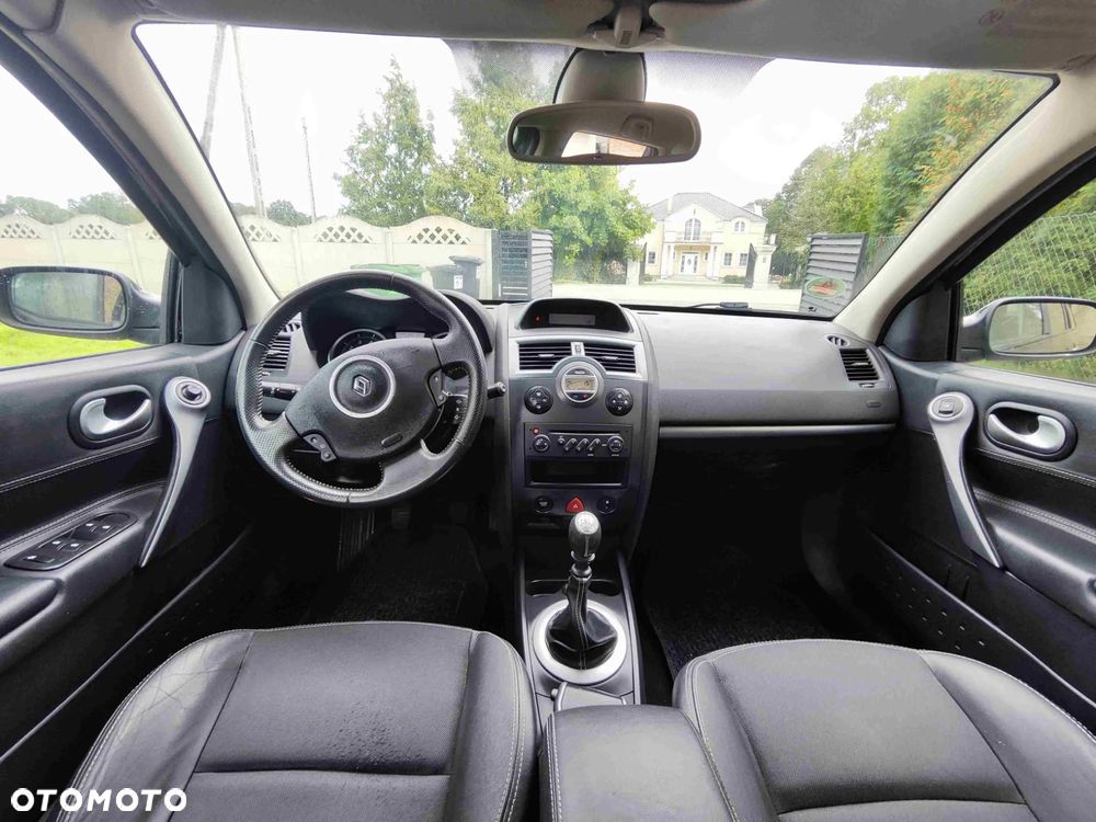 Renault Megane 2.0 16V Privilege - 14