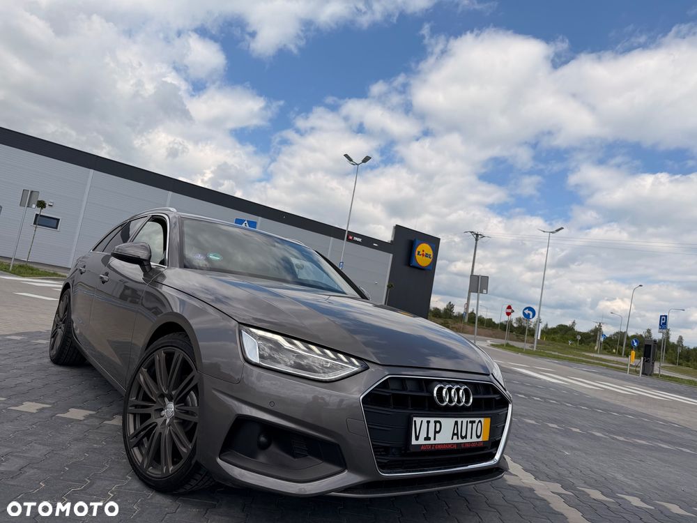 Audi A4 Avant 40 TFSI S tronic S line - 1