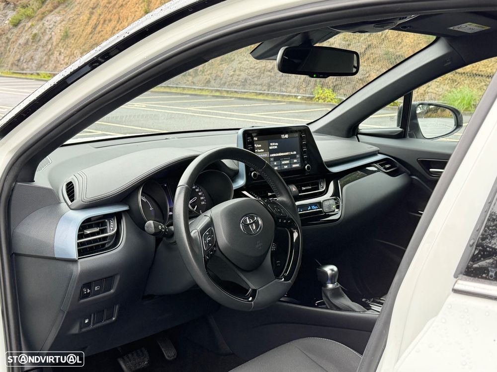 Toyota C-HR 1.8 Hybrid Square Collection - 42