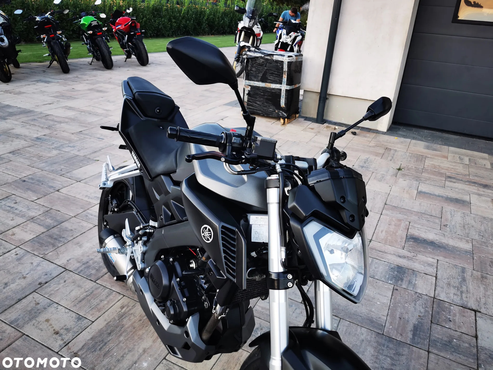 Yamaha MT - 24