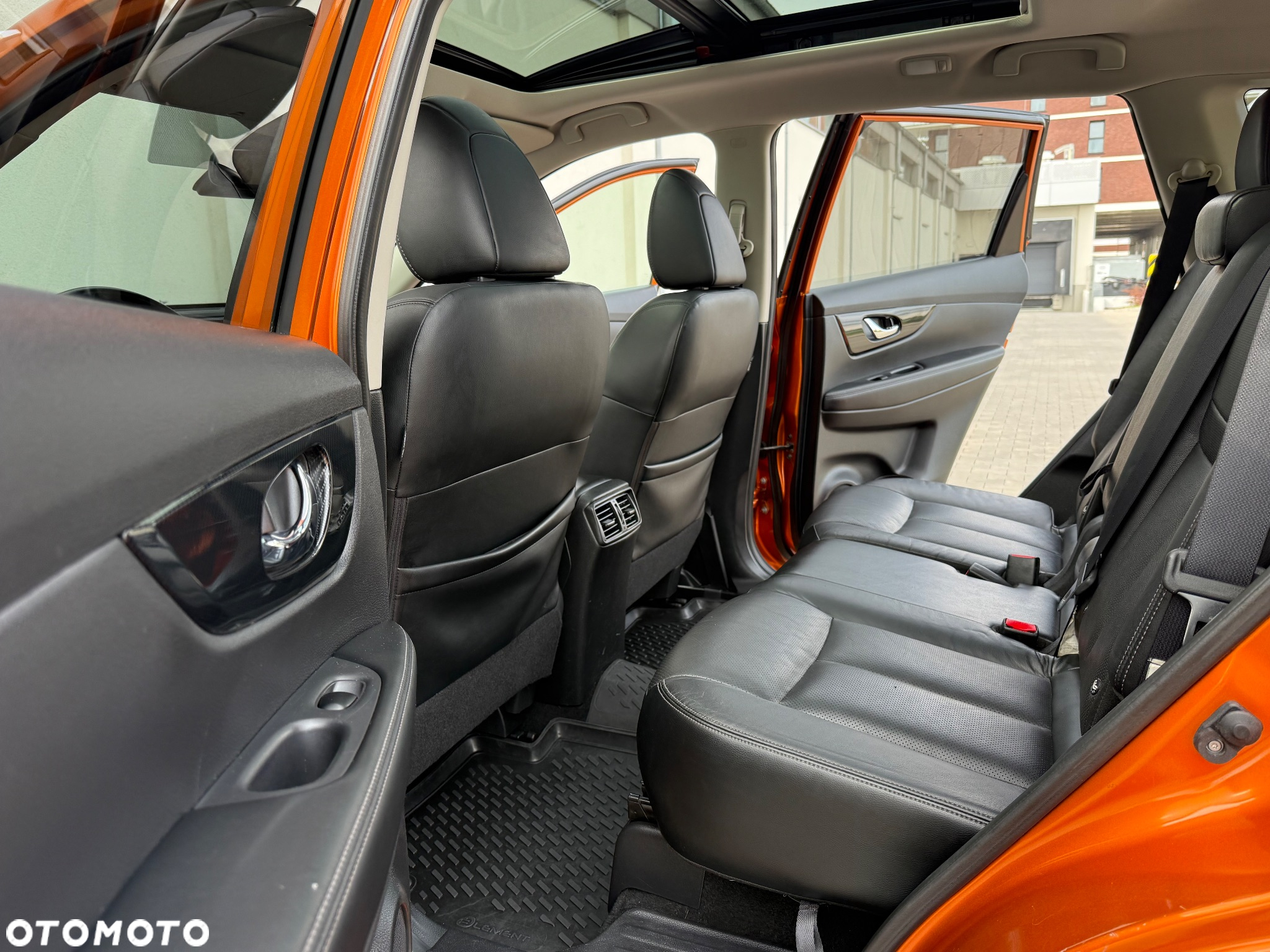 Nissan X-Trail 2.0 dCi Tekna 4WD Xtronic 7os - 12