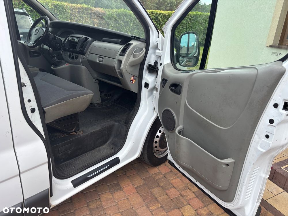 Opel Vivaro - 14