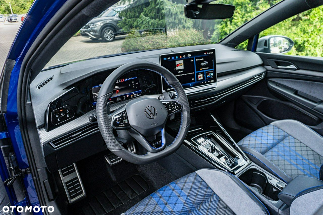 Volkswagen Golf - 16