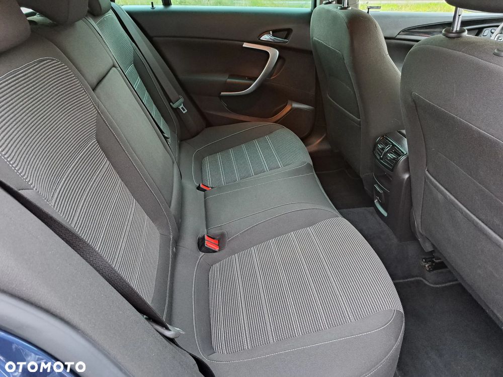 Opel Insignia - 19