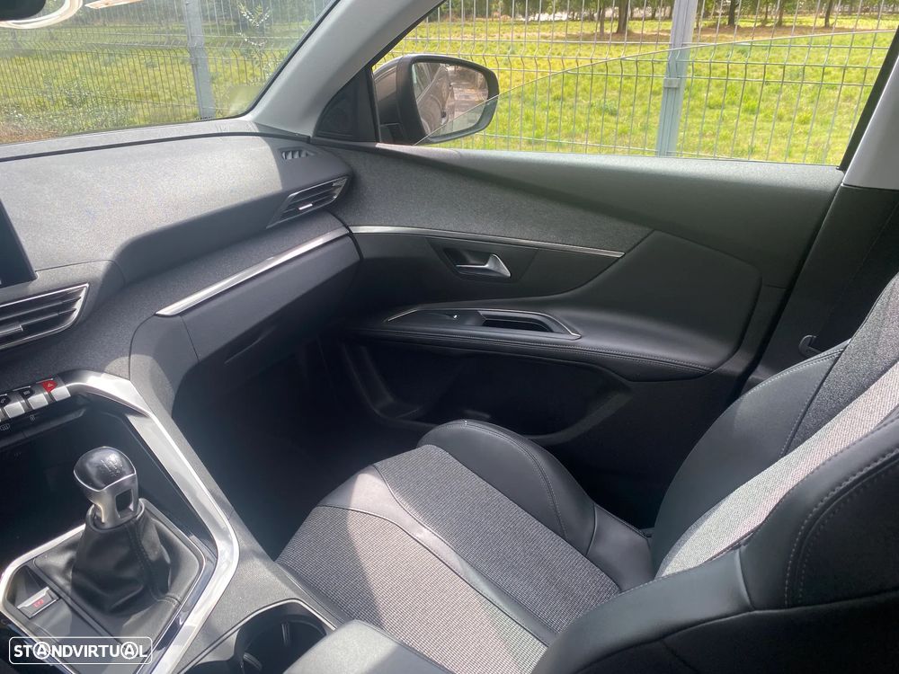 Peugeot 5008 1.5 BlueHDi Allure Pack - 15