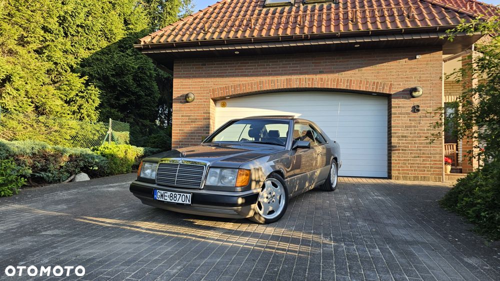 Mercedes-Benz W124 (1984-1993)