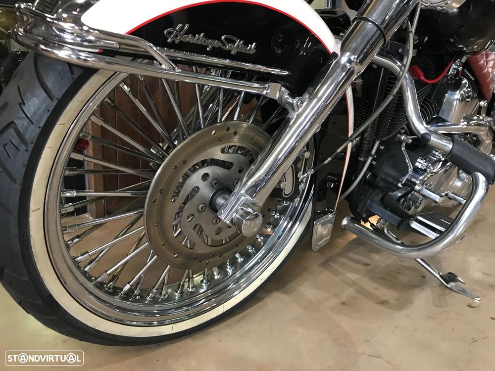 Harley-Davidson Softail Deluxe Chicano Vicla - 16