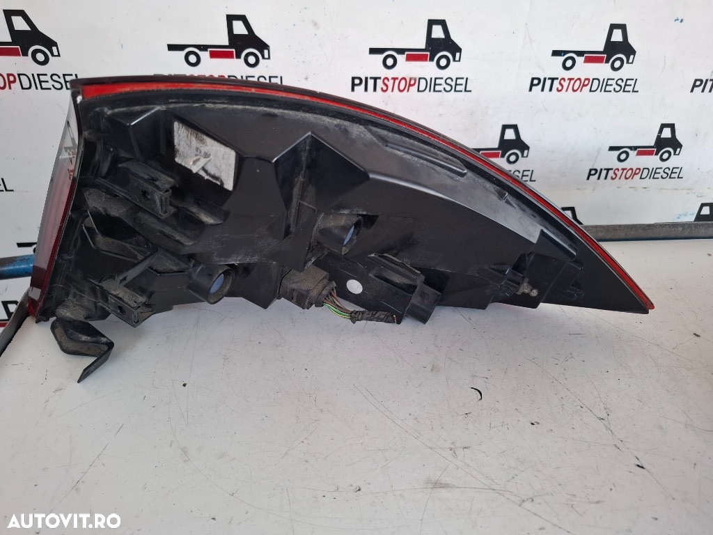 Stop stanga Porsche Cayenne 958 2010 2011 2012 2013 2014 7P5945095T 89090747 - 5