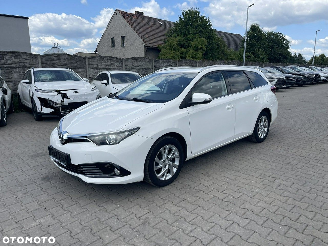 Toyota Auris 1.6 Valvematic Touring Sports Life Plus - 5