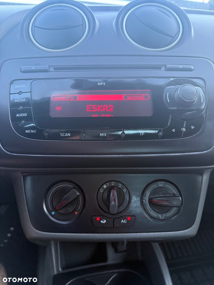 Seat Ibiza 1.4 16V Passion - 16