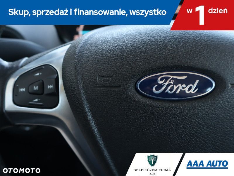 Ford Tourneo Courier - 17
