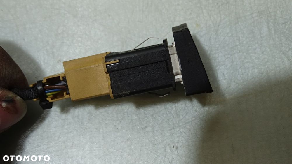 PRZEŁĄCZNIK AUTO HOLD VOLKSWAGEN PASSAT B6 2.0TDI 3C0927227A - 4